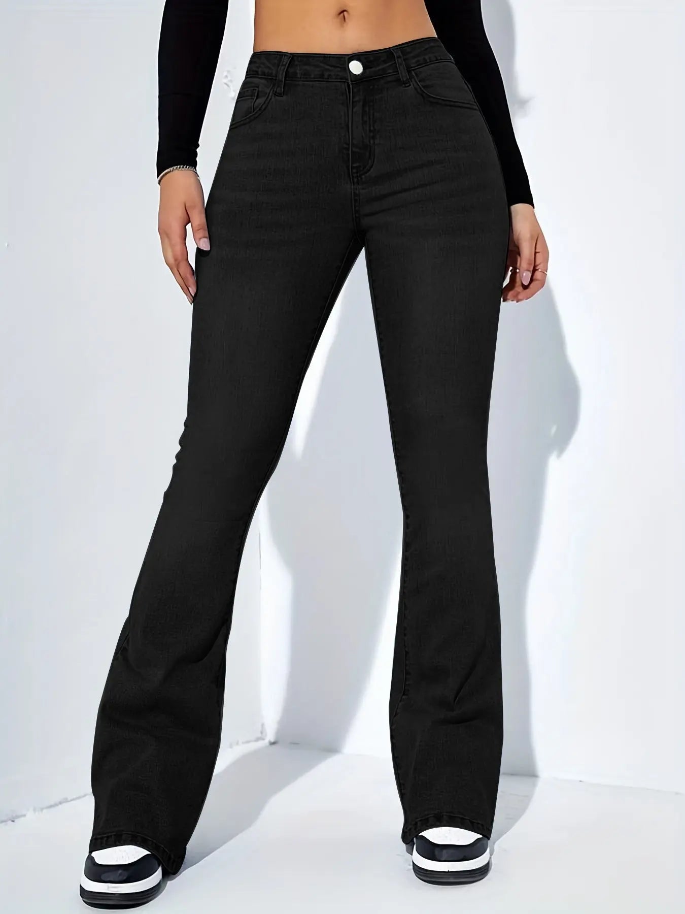 Women's Slim-fit Jeans Pants With Flared Design null