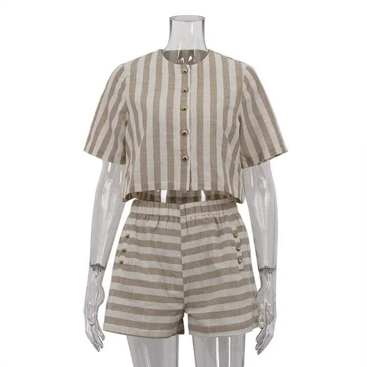 Short Sleeve Striped Shirt And Shorts Suit null